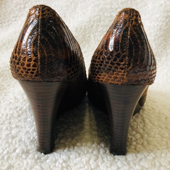 Max Studio Mecca Wedge Heel - Picture 3 of 7